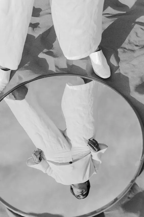 Femininity_disorder_digital_agency_2